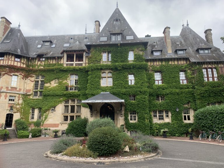 Chateau de Montvillargenne